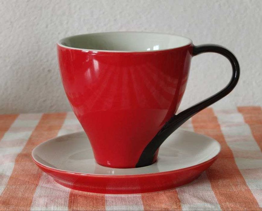 Чаша за чай  с чинийка