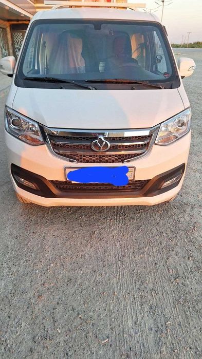 Changan T3  автомашинаси сотилади.