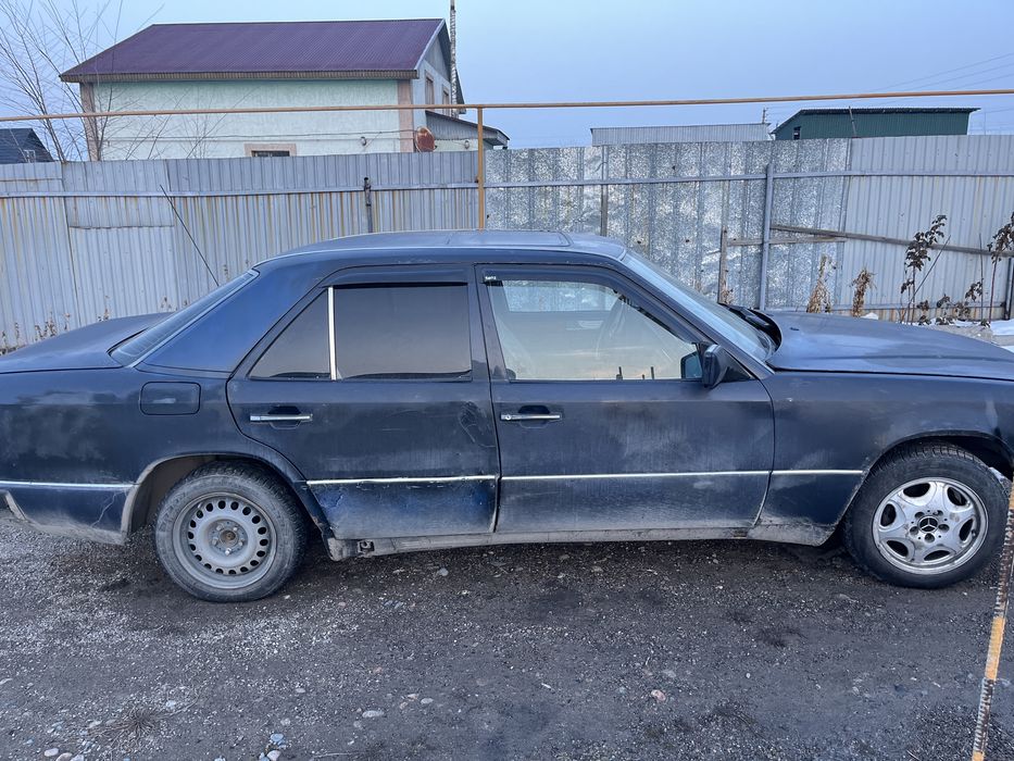 Мерседес бенз 124