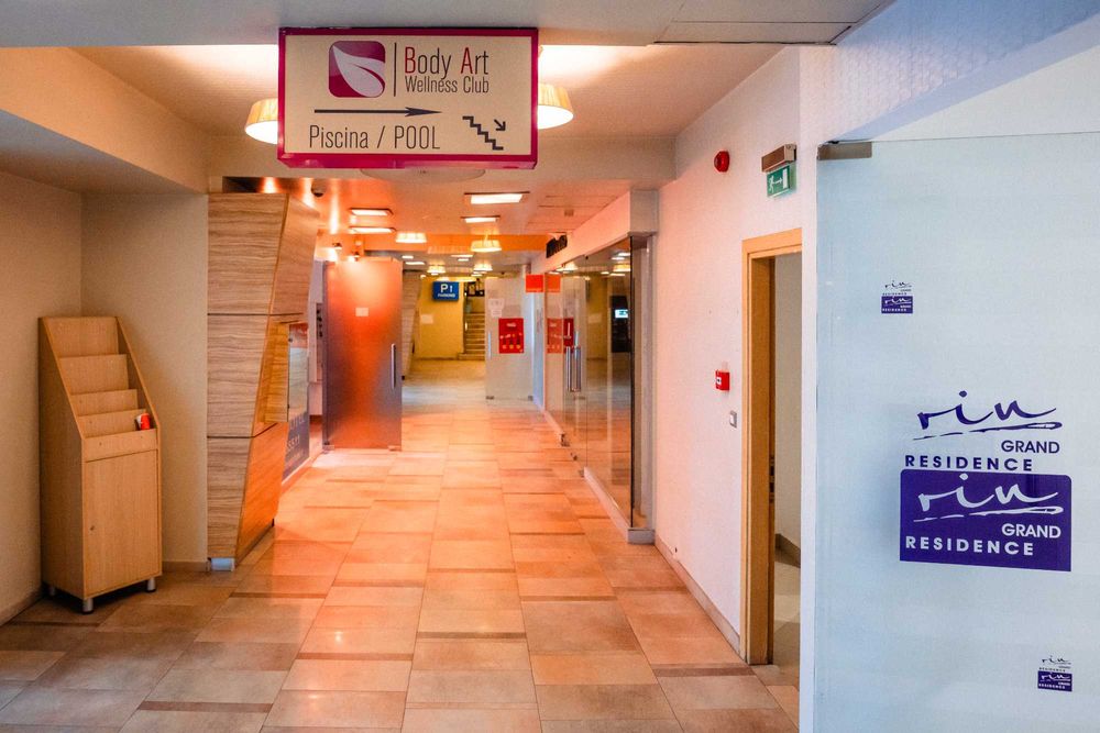 Inchiriez apartament 3 camere - RIN GRAND HOTEL - in hotel