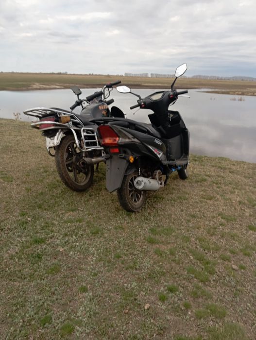 Продам скутар 150 кубов