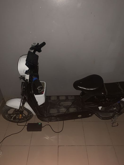 Скутер сатыладыы.