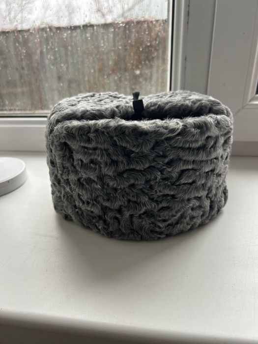 Новая каракулевая шапка