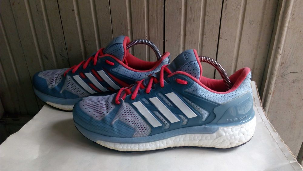 '' Adidas Supernova ST''оригинални маратонки 39 номер