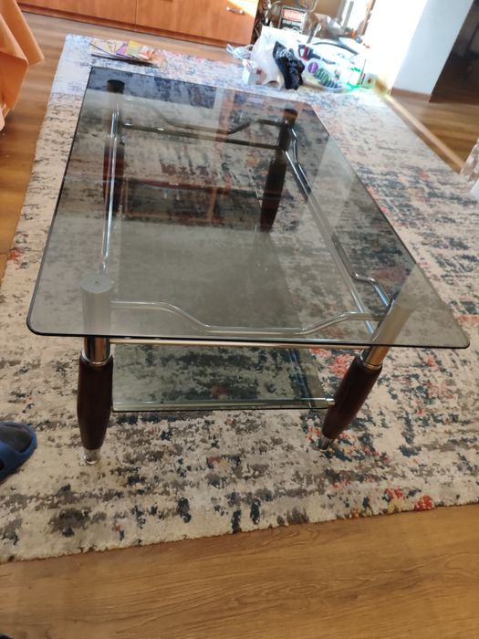 Masuta de sticla pentru living