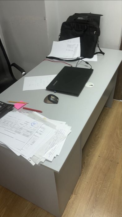 Стол офисный серый