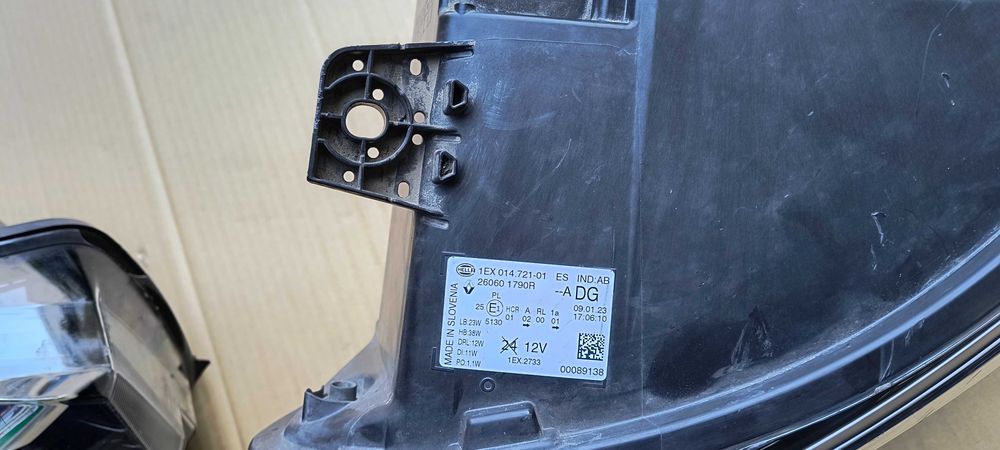 HELLA LED  260601790R / 260102899R pentru RENAULT Trafic III
