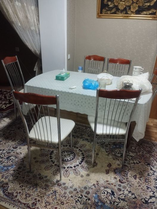 стол стулья кухонная