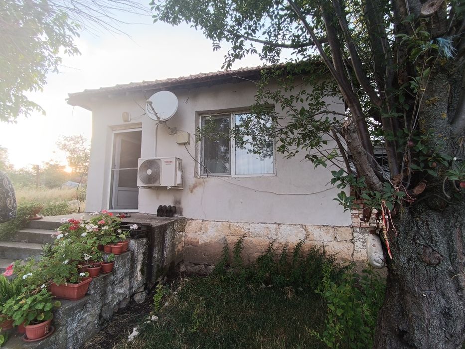 Продава се Парцел в с. Конево, Област Разград - 550 кв.м за 115 €/кв.м - Снимка #2