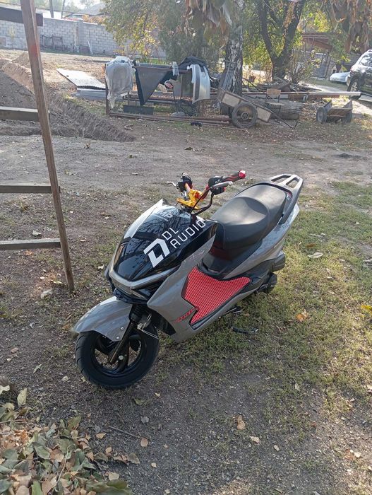 Мопед m12 bennali 200