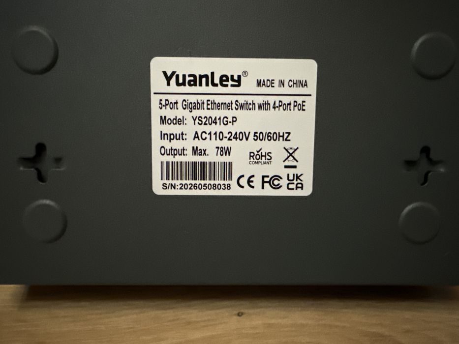 YuanLey YS2041G-P Switch PoE+ Gigabit 5 Porturi 4x PoE 78W 802.3af/at VLAN Ethernet LAN CCTV NVR Camere IP AP Resigilat Open Box