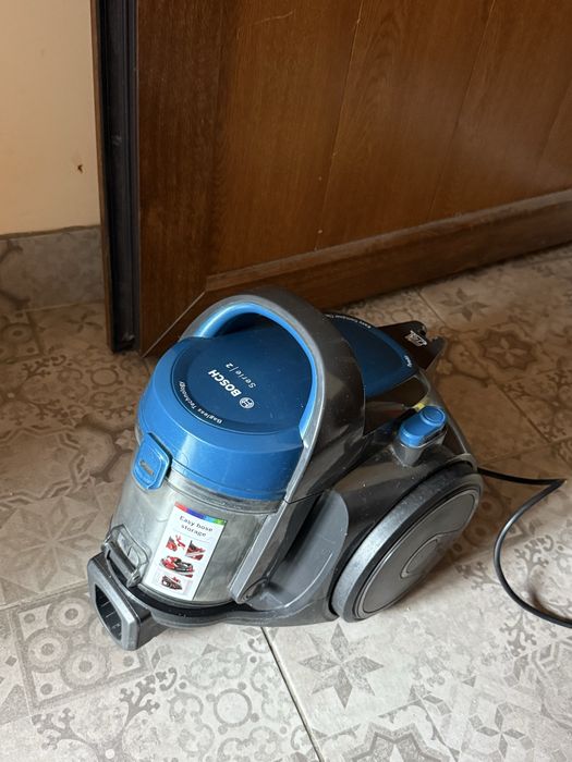 Пылесос Bosh Serie 2