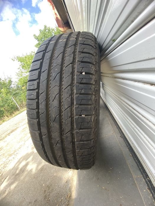 Nokian line suv 245/70/R16