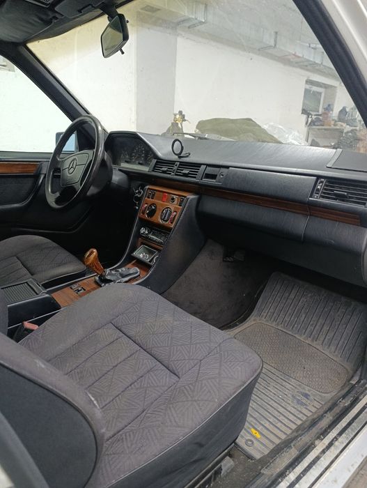 Салон мерс 124 продам