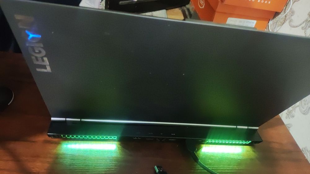 Lenovo legion 7 i7 + rtx 2060