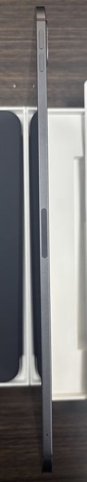 KATO НОВ 11" 256GB iPad Pro 11 M5 A1 Гаранция 2028г. Black / Черен