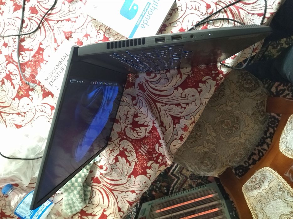 Noutbook dasturlash yoki igravoy oyin uchun