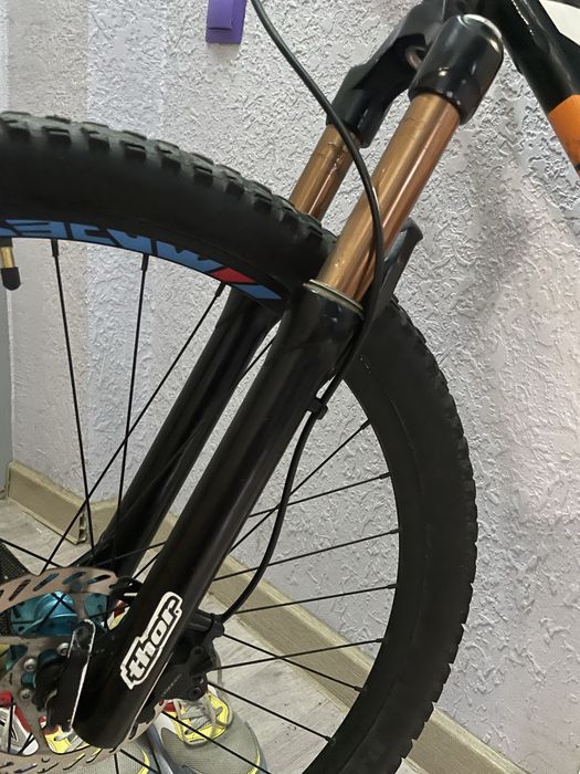 Пневмовилка Manitou 29”