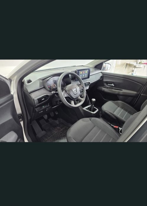 Inchiriez Dacia Logan 1.0 benzina pentru bolt