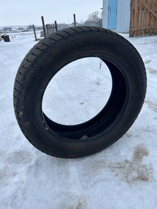 Низкопрофильные зимние шины шипы 215/55R17