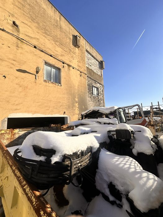 Man TGS basculabil cu macara avariat