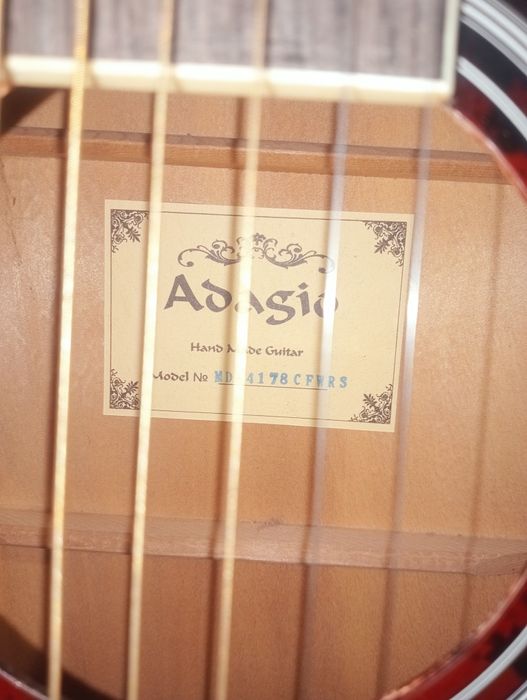 Гитара акустическая