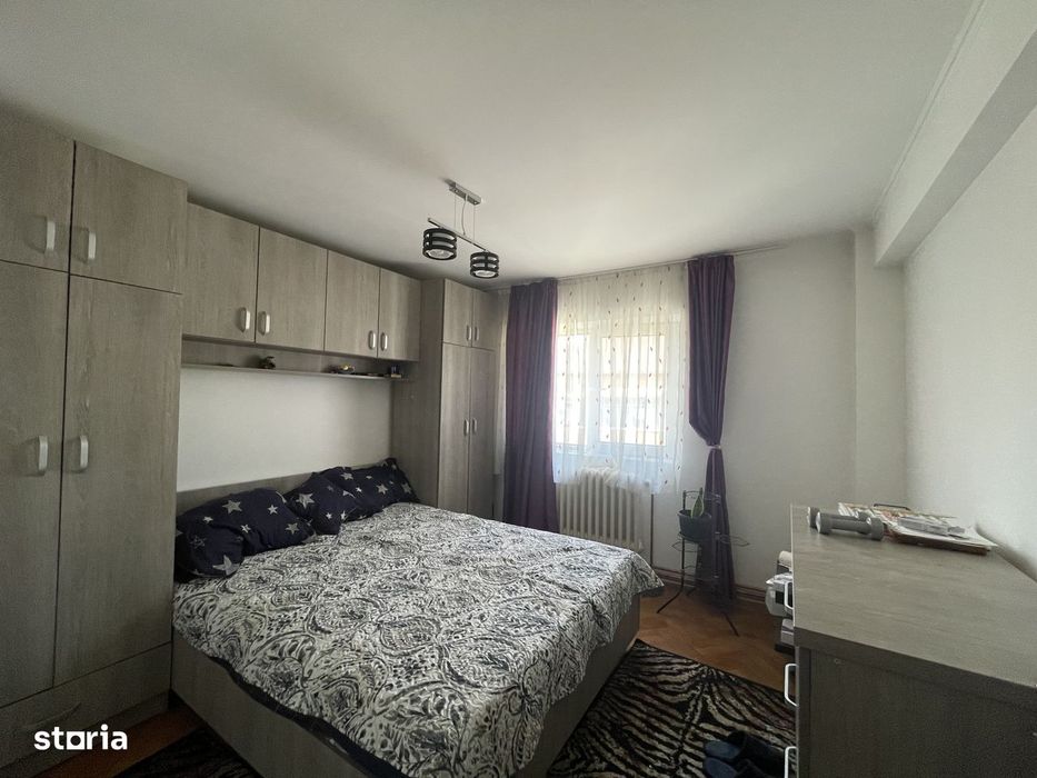Apartament 3 camere CETATE