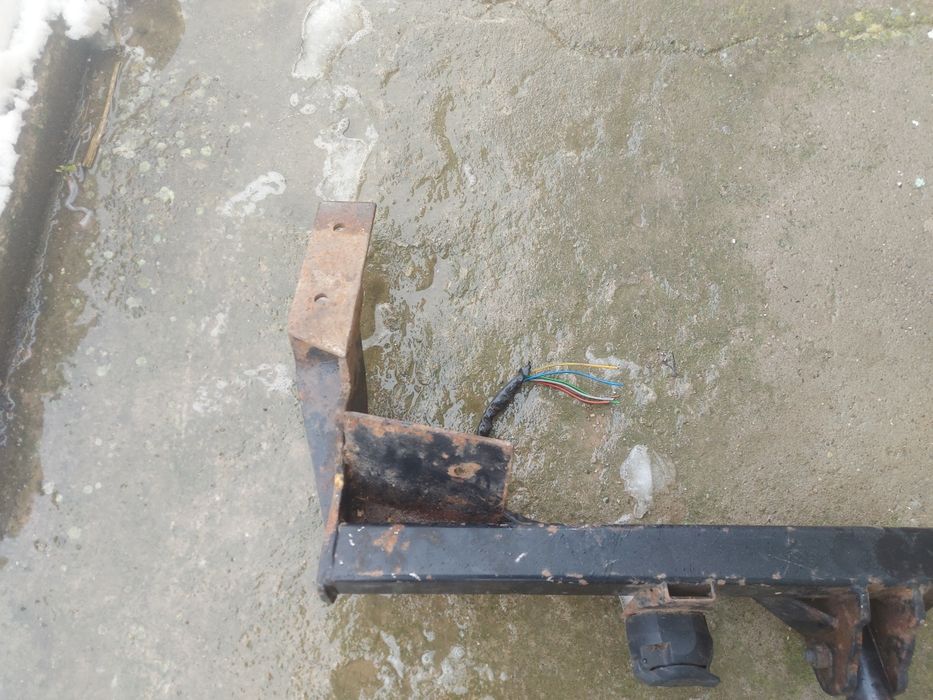 Теглич за кола  или  бус