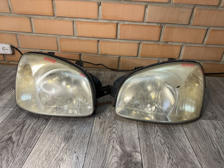 Фары на Хюндай Сантафе