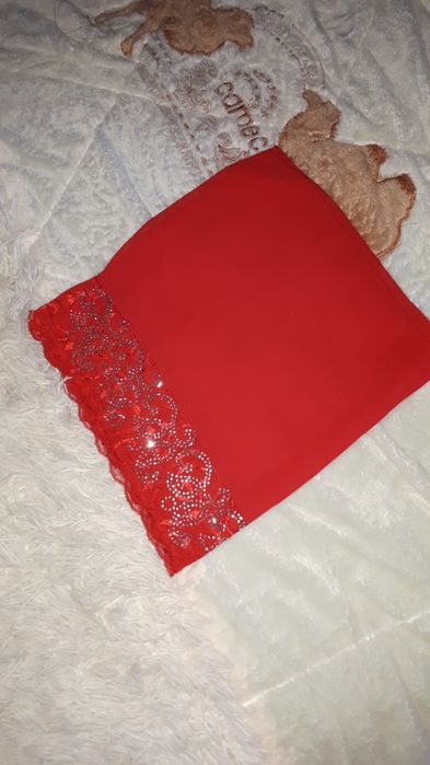 Новый красный шарф