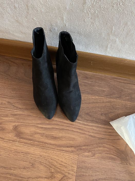 Продается туфли и полусапошки  новые