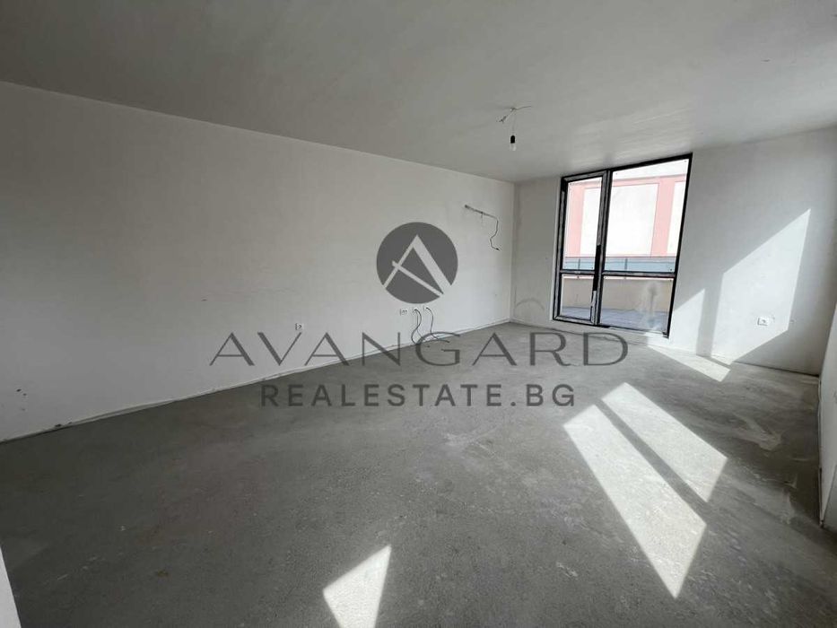 Продава се Тристаен апартамент в Пловдив, Христо Смирненски - 135 кв.м за 1208 €/кв.м - Снимка #1