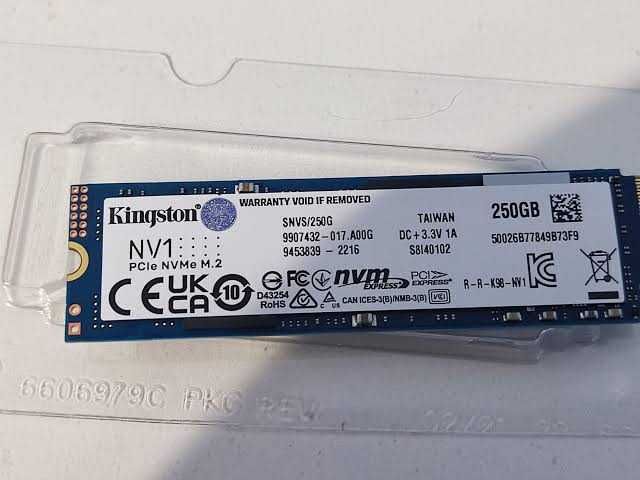 Скоростной SSD M.2 NVMe Kingston NV1 250GB / В отличном состоянии