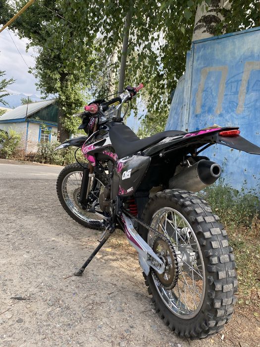 Продам мотоцикл 06