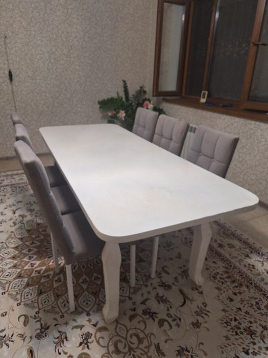 Продам стол с стульями