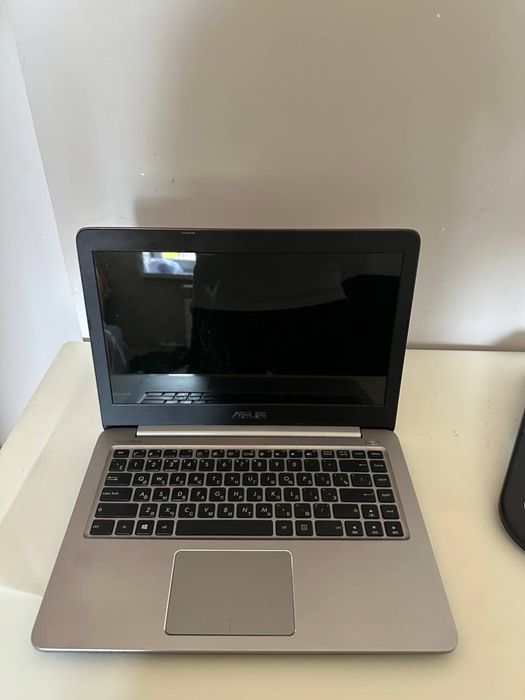 Ноутбук  Asus