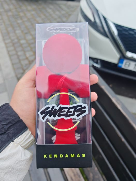 Sweets FUZZY Red - Produs Nou