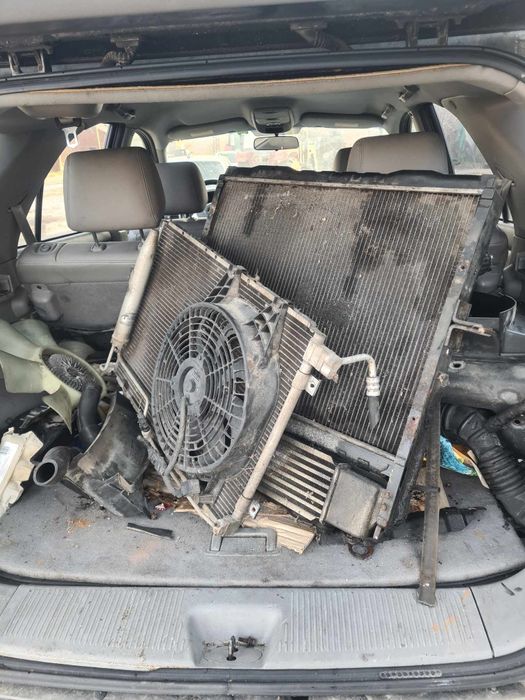 НА ЧАСТИ!Kia Sorento 2.5CRDI 140