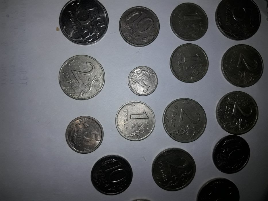 Продам различные монеты