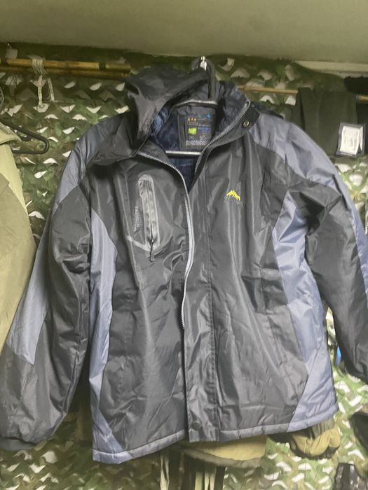 Продам куртку