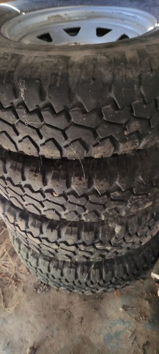 Гуми със джанти 4х4