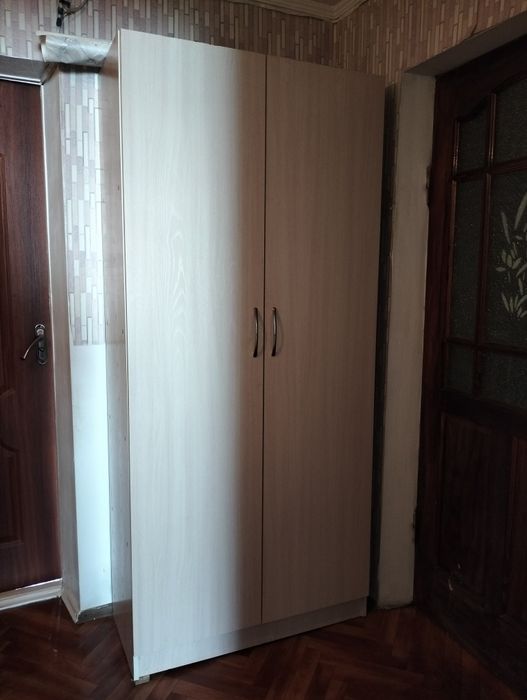 Срочно продам шкаф