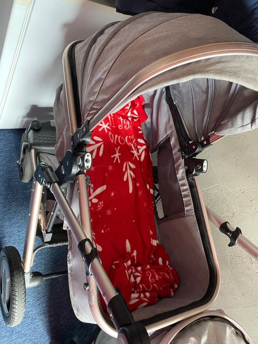 Cărucior cu scoică