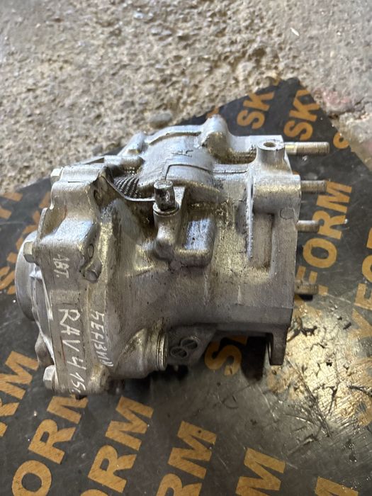 Toyota Rav 4 2.0i avtomat 2015 година Раздатъчна Кутия Раздатка