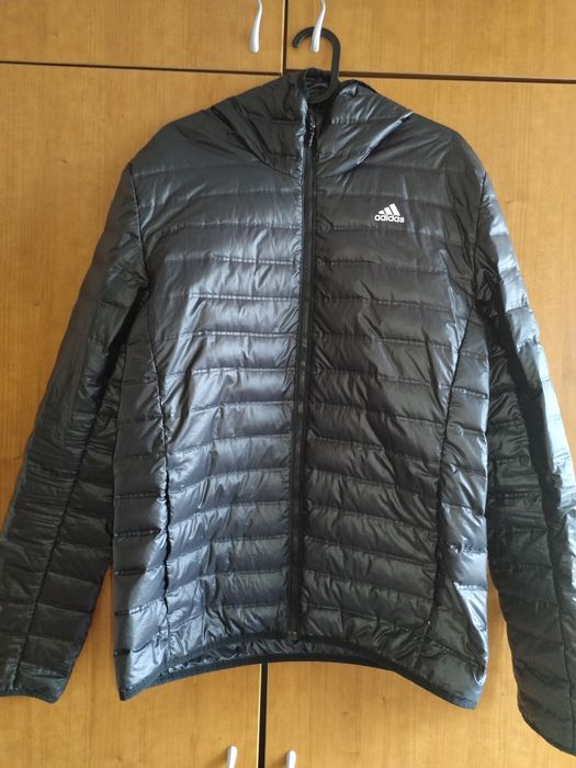 Яке Adidas размер М