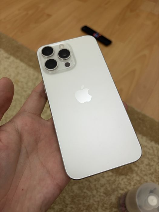 Iphone 15 pro max 256gb. White titanium
