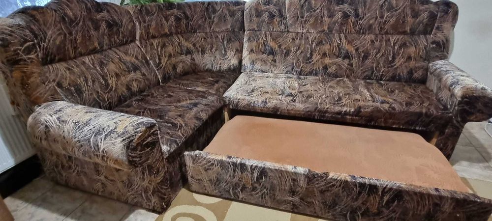 Vȃnd colțar de sufragerie din catifea, extensibil.