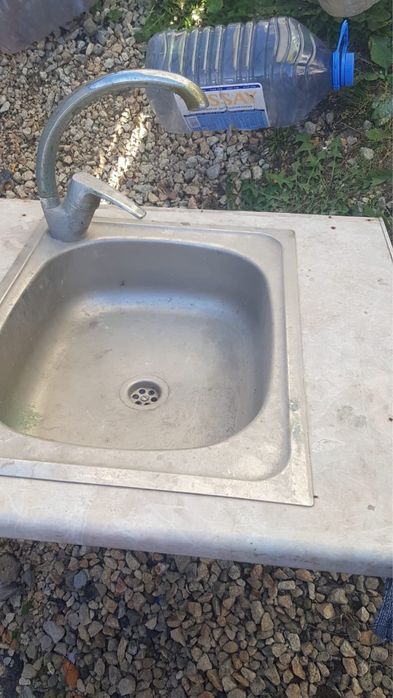 Раковина в хорошем состоянии