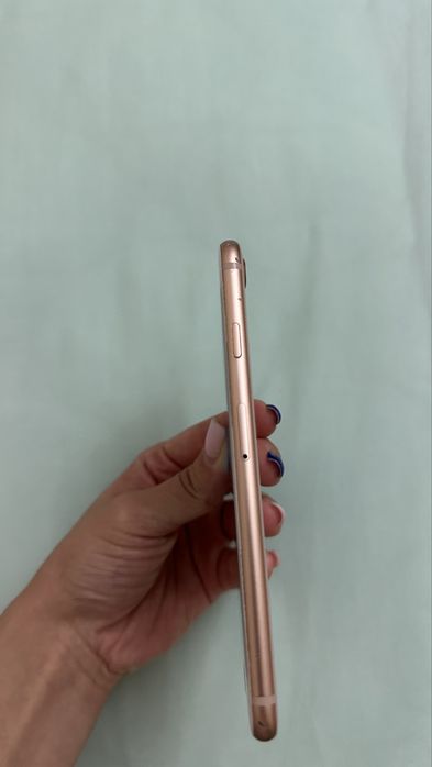 iPhone 8