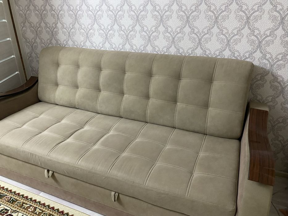 Развижной диван б/у